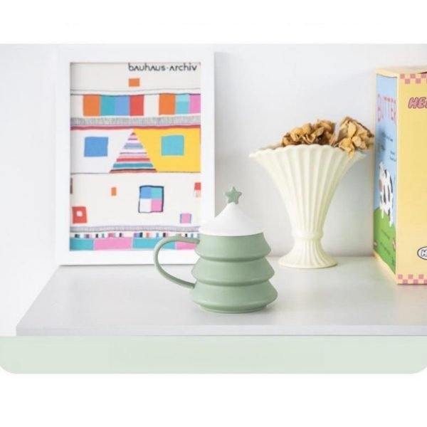 Christmas Tree Ceramic Cup with Lid - Image 5
