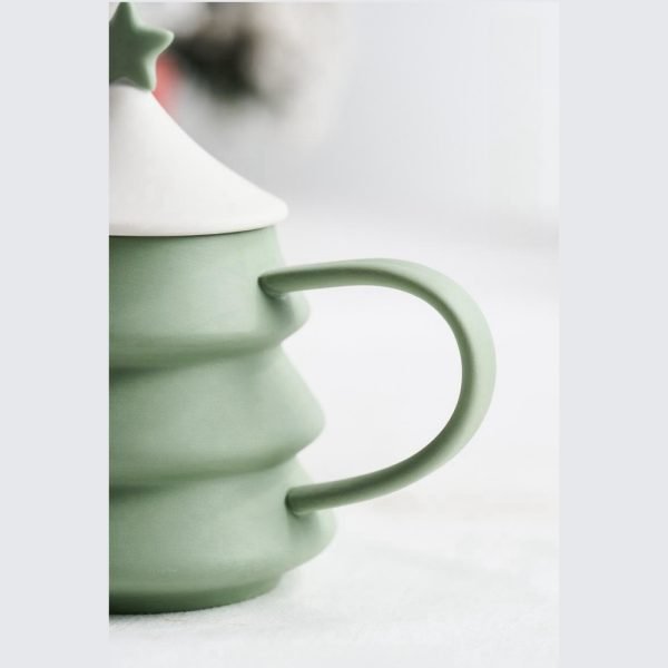 Christmas Tree Ceramic Cup with Lid - Image 3